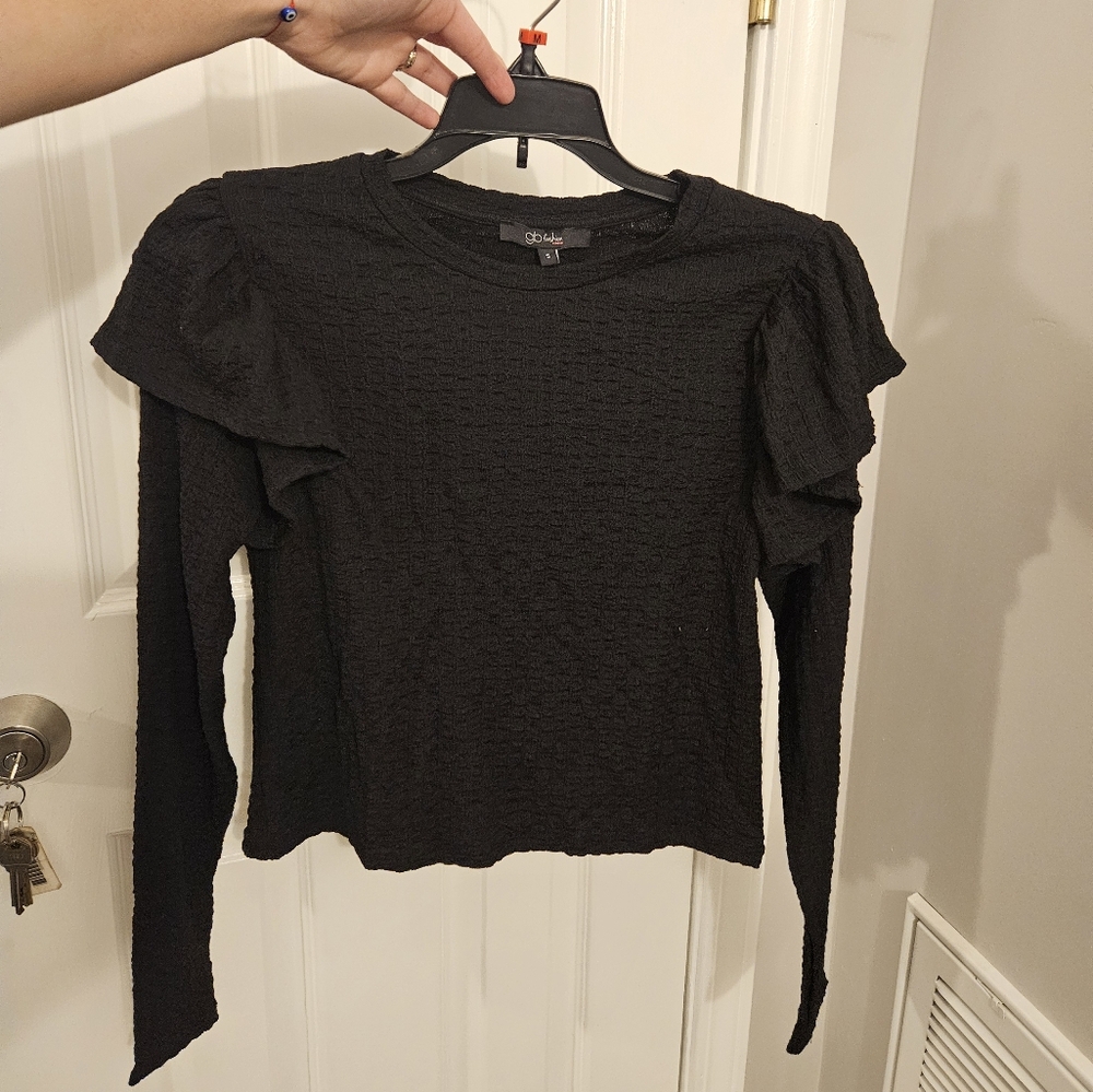 Black Fitted Ruffled Long Sleeve Blouse